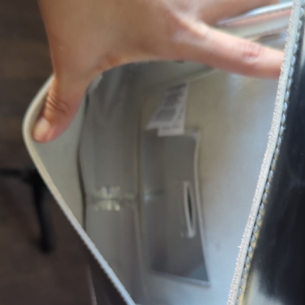 Madewell Silver Crossbody Bag - Picture 7 of 10